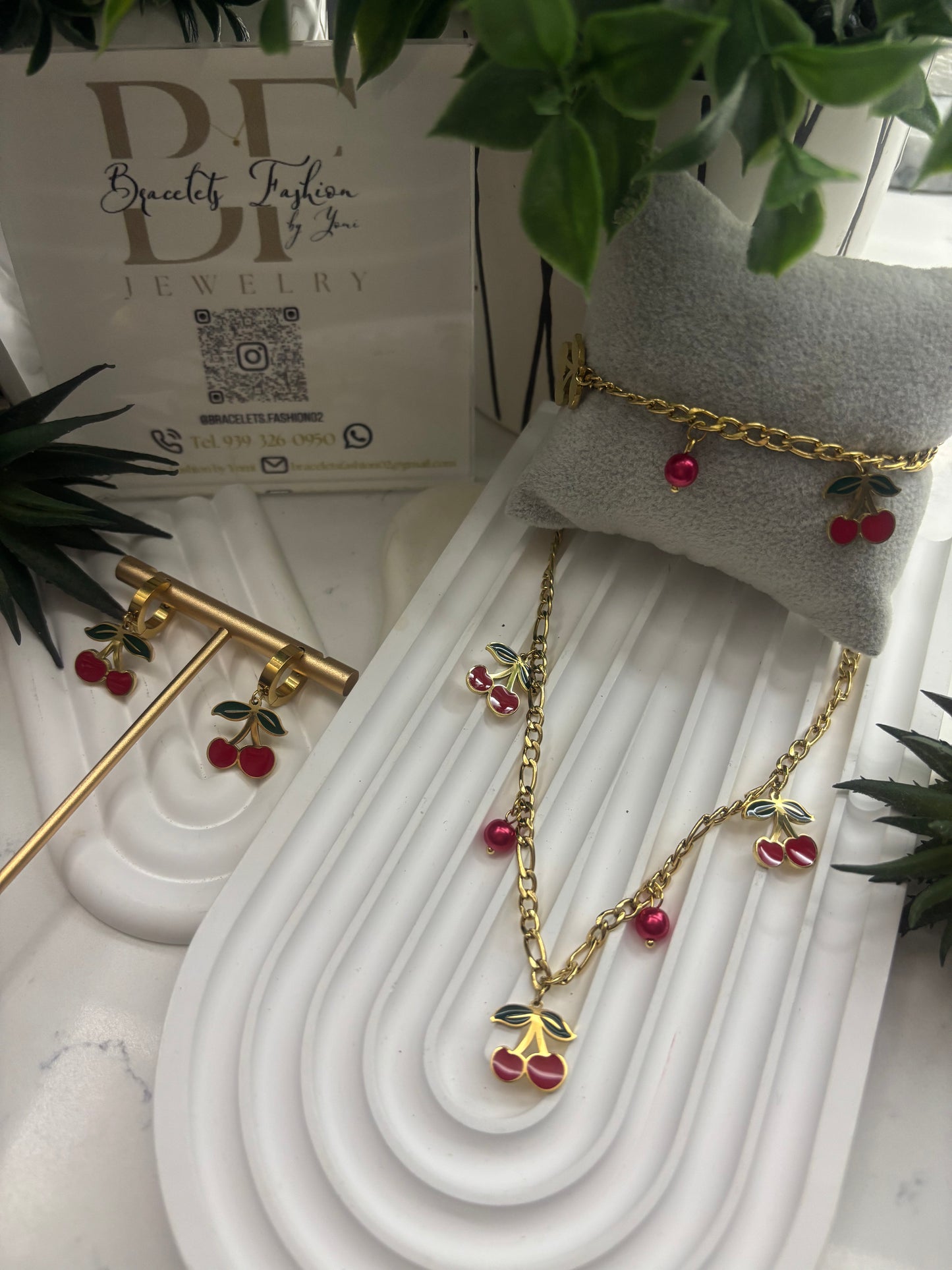 Stainless Steel Cherry Collection